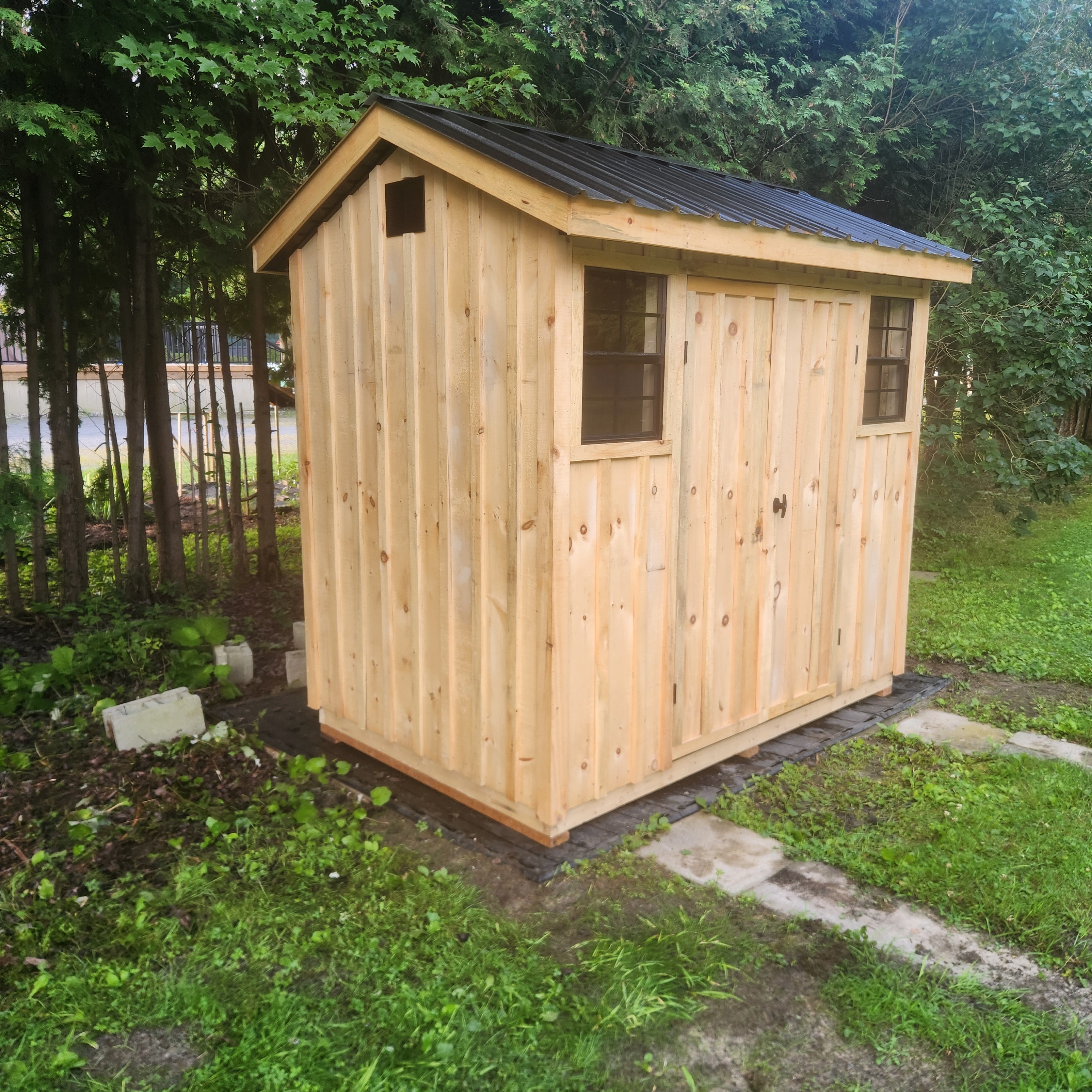 Cabanon de jardin classique